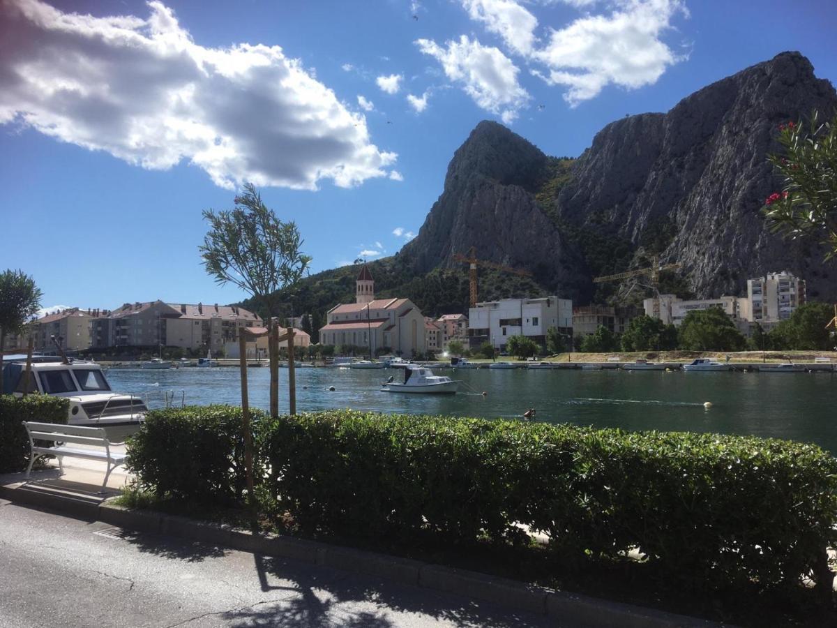 Sabina Apartments Omiš Exteriör bild